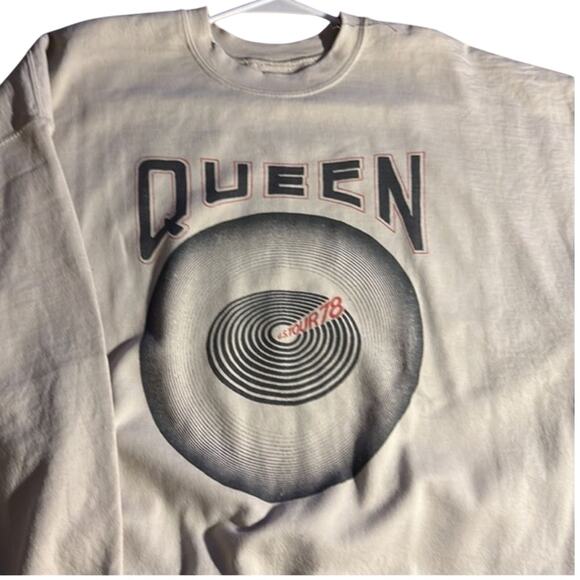 QUEEN 1978 Tour Oversized Distressed Crewneck Sweatshirt, Size 2XL - Picture 10 of 11